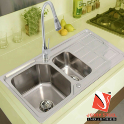 Spülbecken  - SS Double Bowl Kitchen Sink With Drainboard